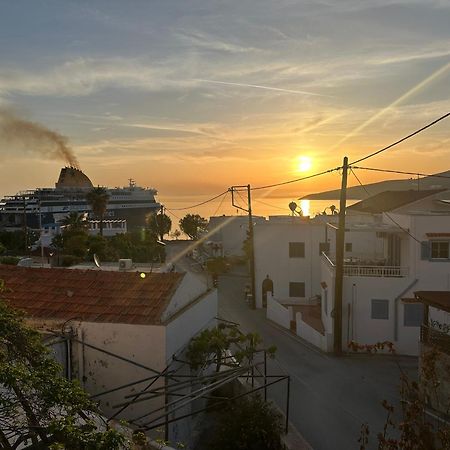 George Apartments Livadia  Dış mekan fotoğraf