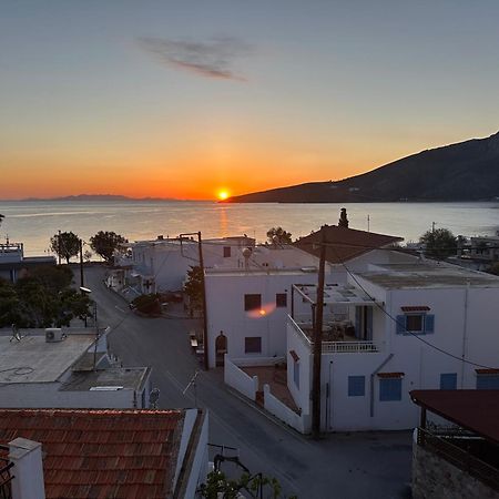 George Apartments Livadia  Dış mekan fotoğraf