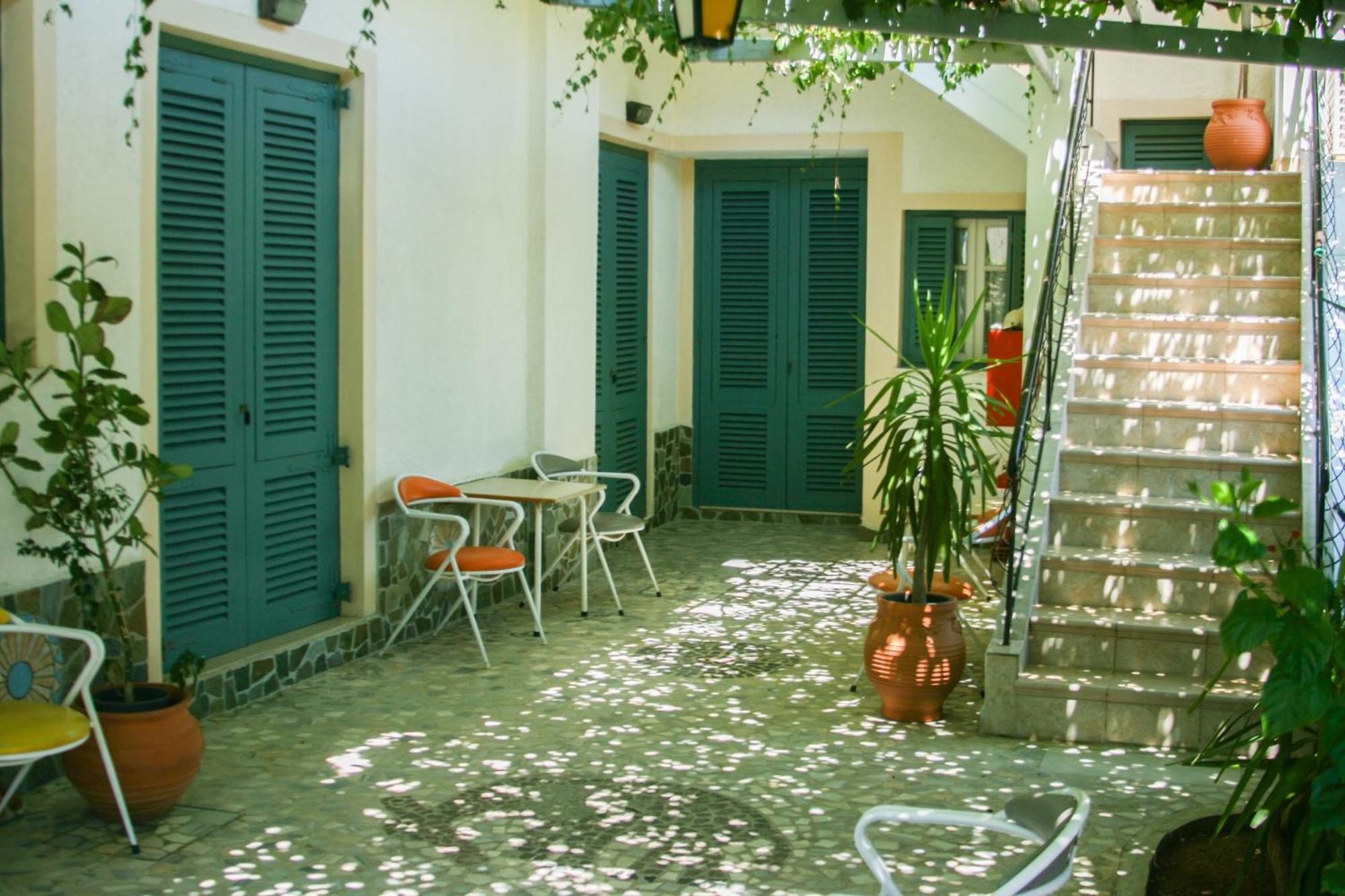 George Apartments Livadia  Dış mekan fotoğraf