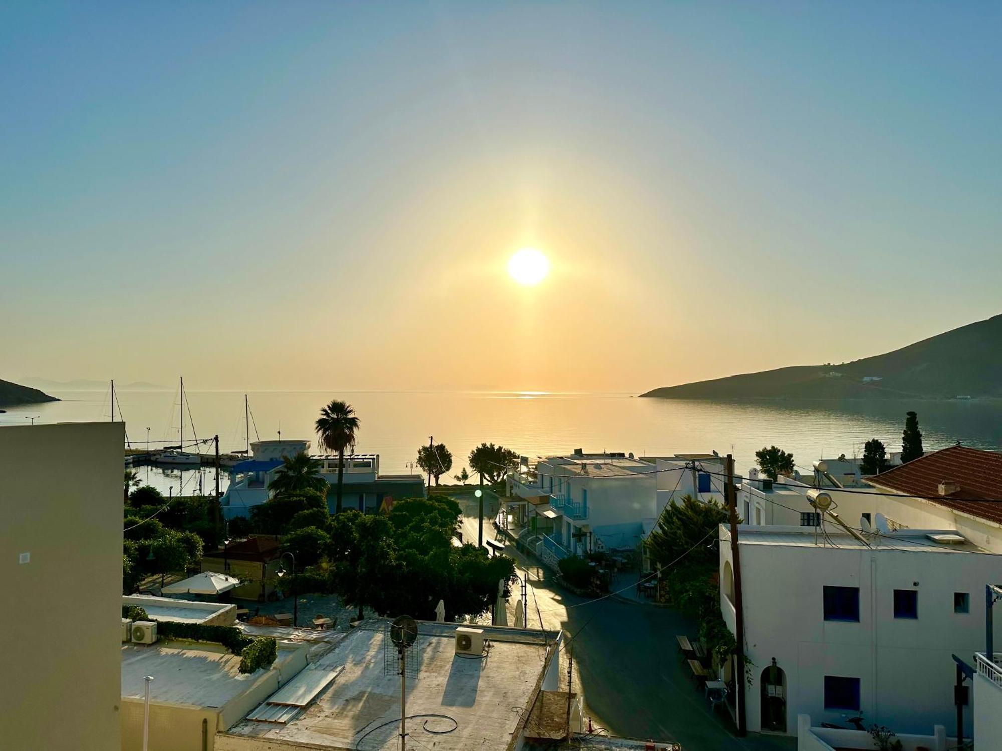 George Apartments Livadia  Dış mekan fotoğraf