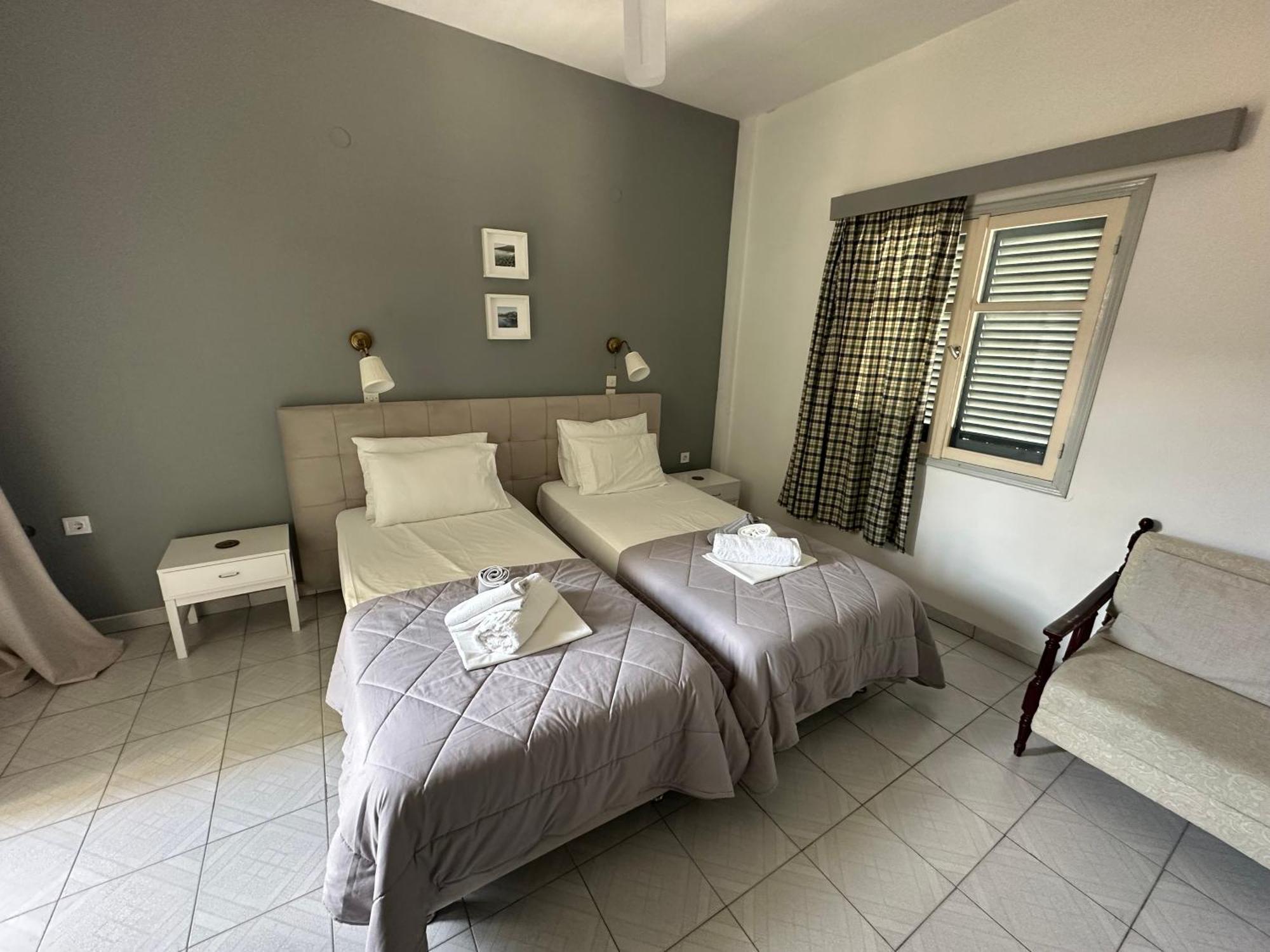 George Apartments Livadia  Dış mekan fotoğraf