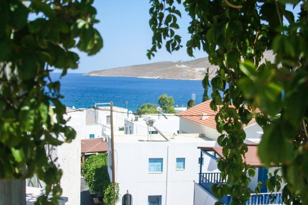 George Apartments Livadia  Dış mekan fotoğraf